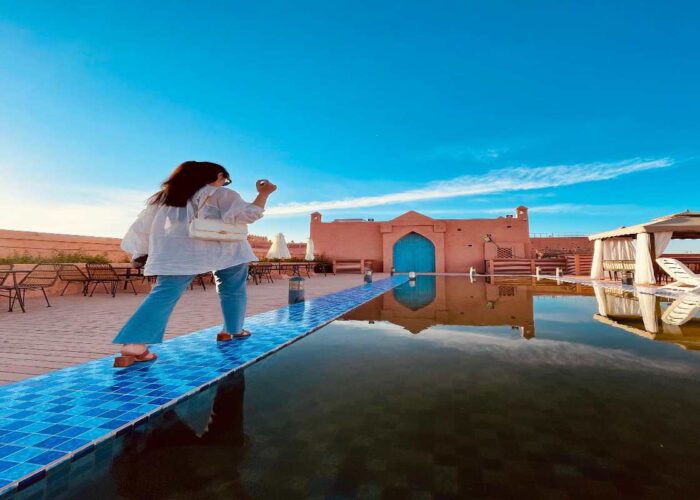 how to dress in Morocco as a woman